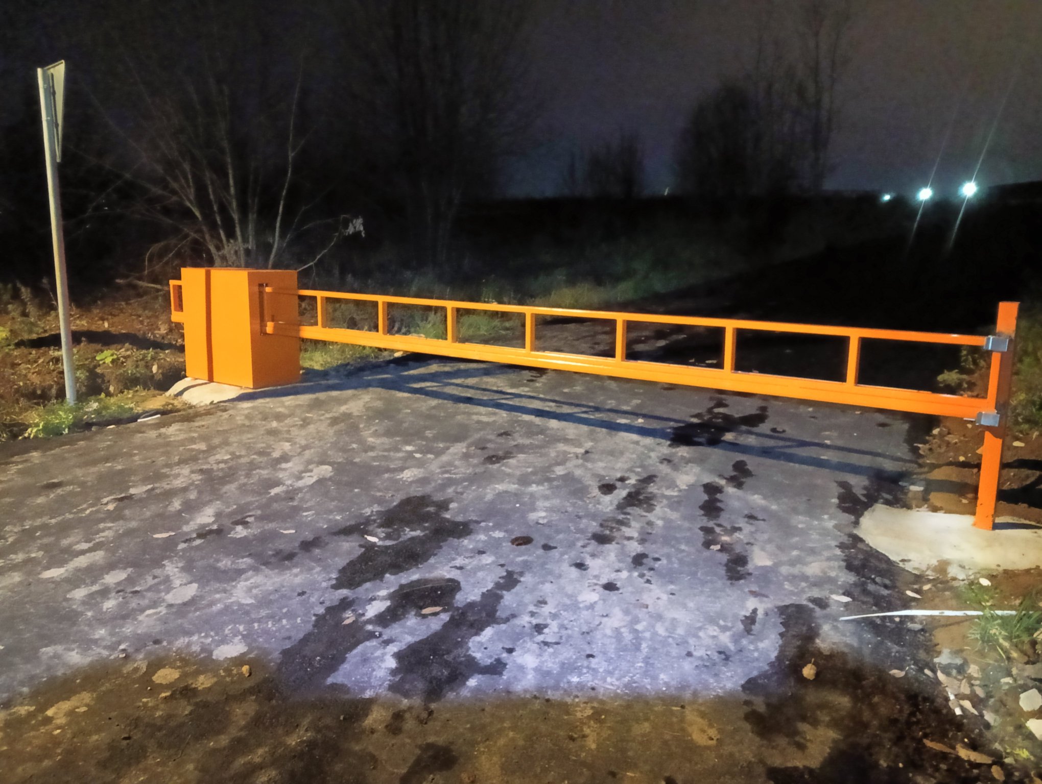 Шлагбаум антивандальный